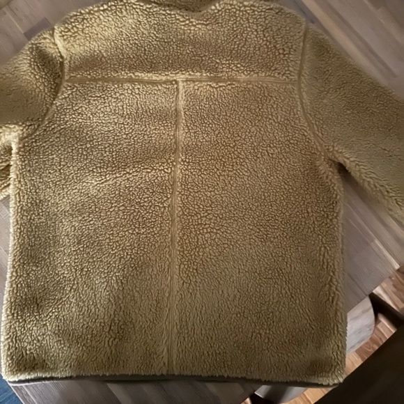 LL Bean Women’s Sherpa Fleece Jacket - Picture 6 of 10